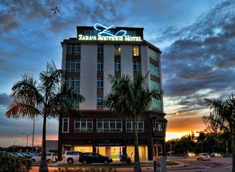 Zara'S Boutique Hotel @ Harbour City Кота-Кінабалу Екстер'єр фото